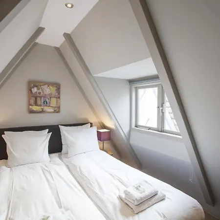 Apartamento Haarlemmerstraat Residence & Penthouse